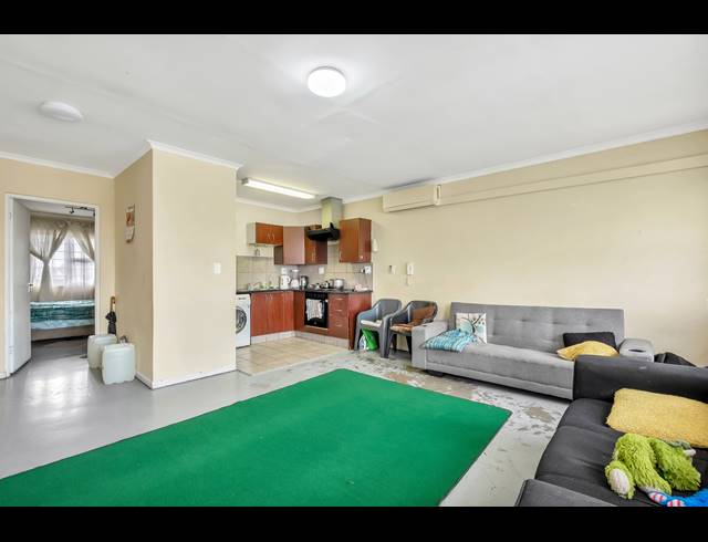 1 BEDROOM APARTMENT FOR SALE IN FERNDALE
